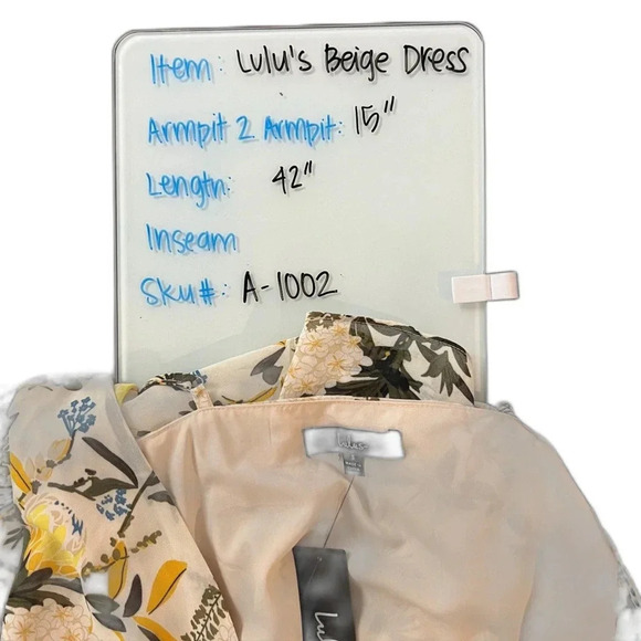 LULUS Floral Wrap Dress Beige Size Small NWT - Picture 7 of 7